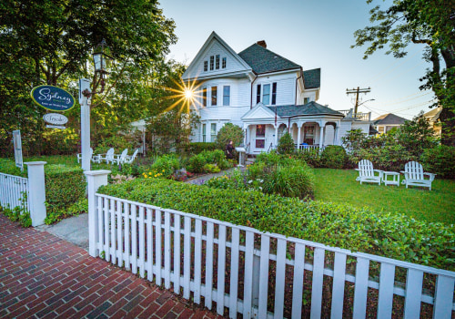 The Benefits Of Installing A Fence For Your Hardscaping Project In Fort Myers, FL